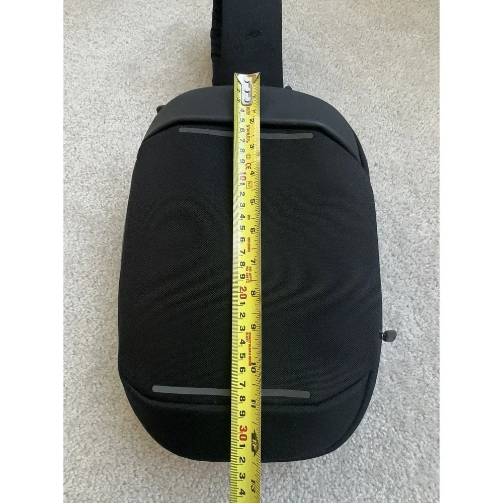 GOMATIC NAVIGATOR SLING 6L Backpack Black